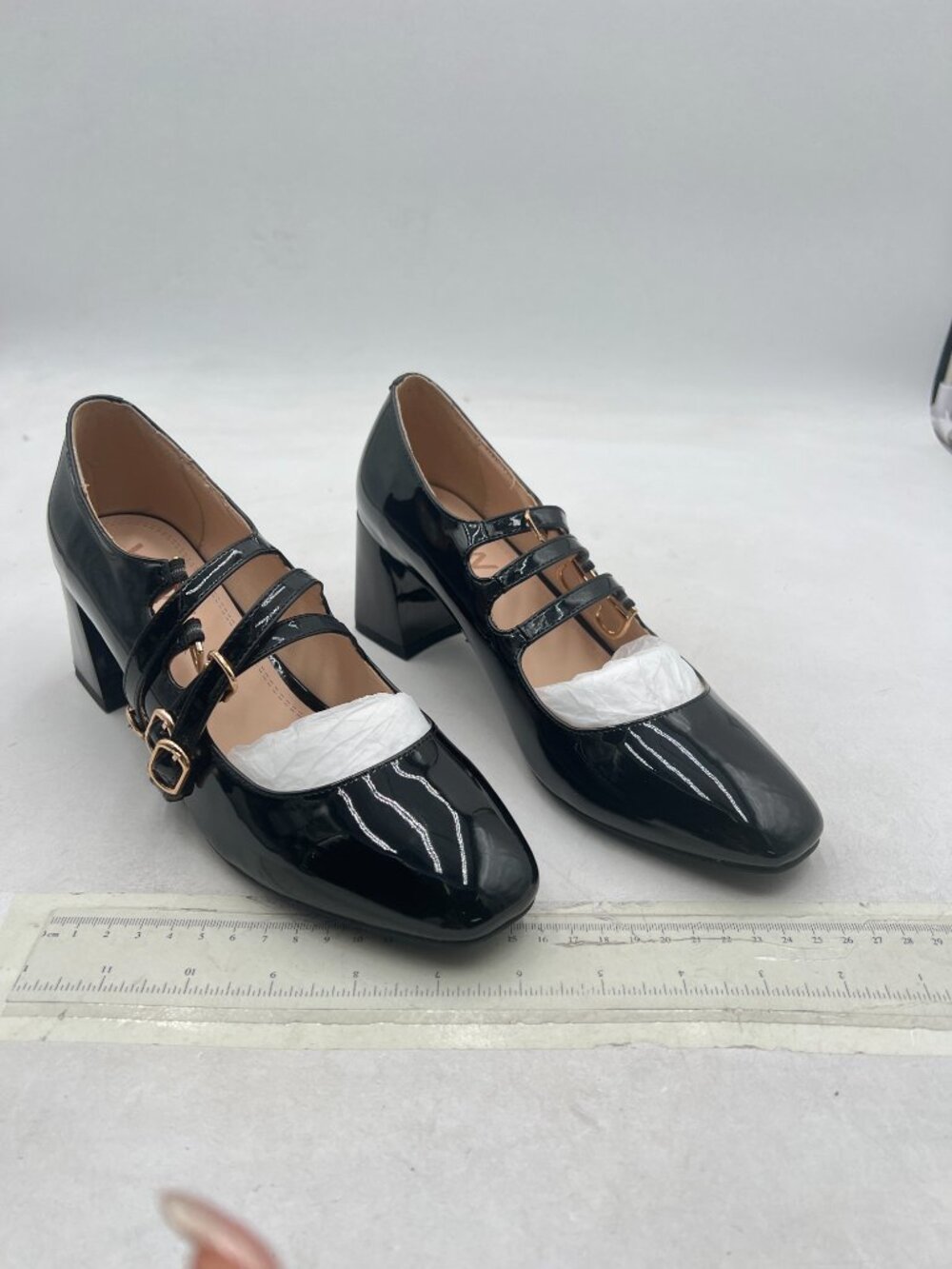 YDN Black Patent Mary Jane Block Heel Pumps - Picture 4 of 8